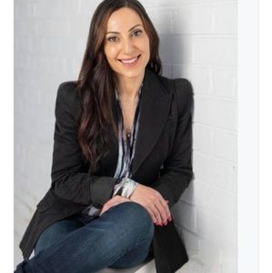 Meet your Posher, Priscilla